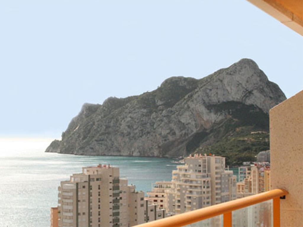 Apartamentos Ambar Beach Unitursa กัลเป ภายนอก รูปภาพ