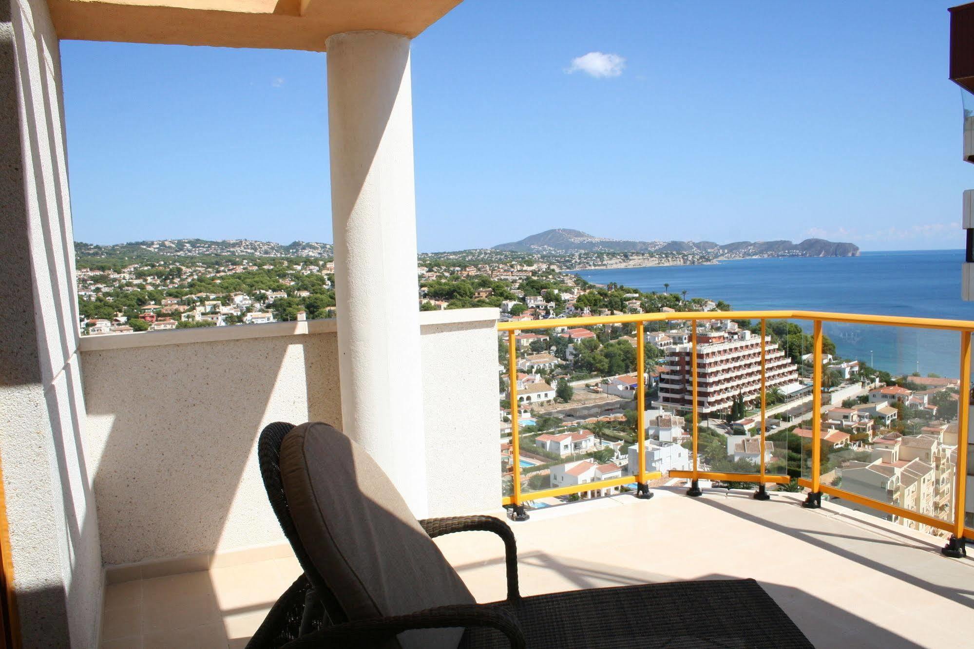 Apartamentos Ambar Beach Unitursa กัลเป ภายนอก รูปภาพ