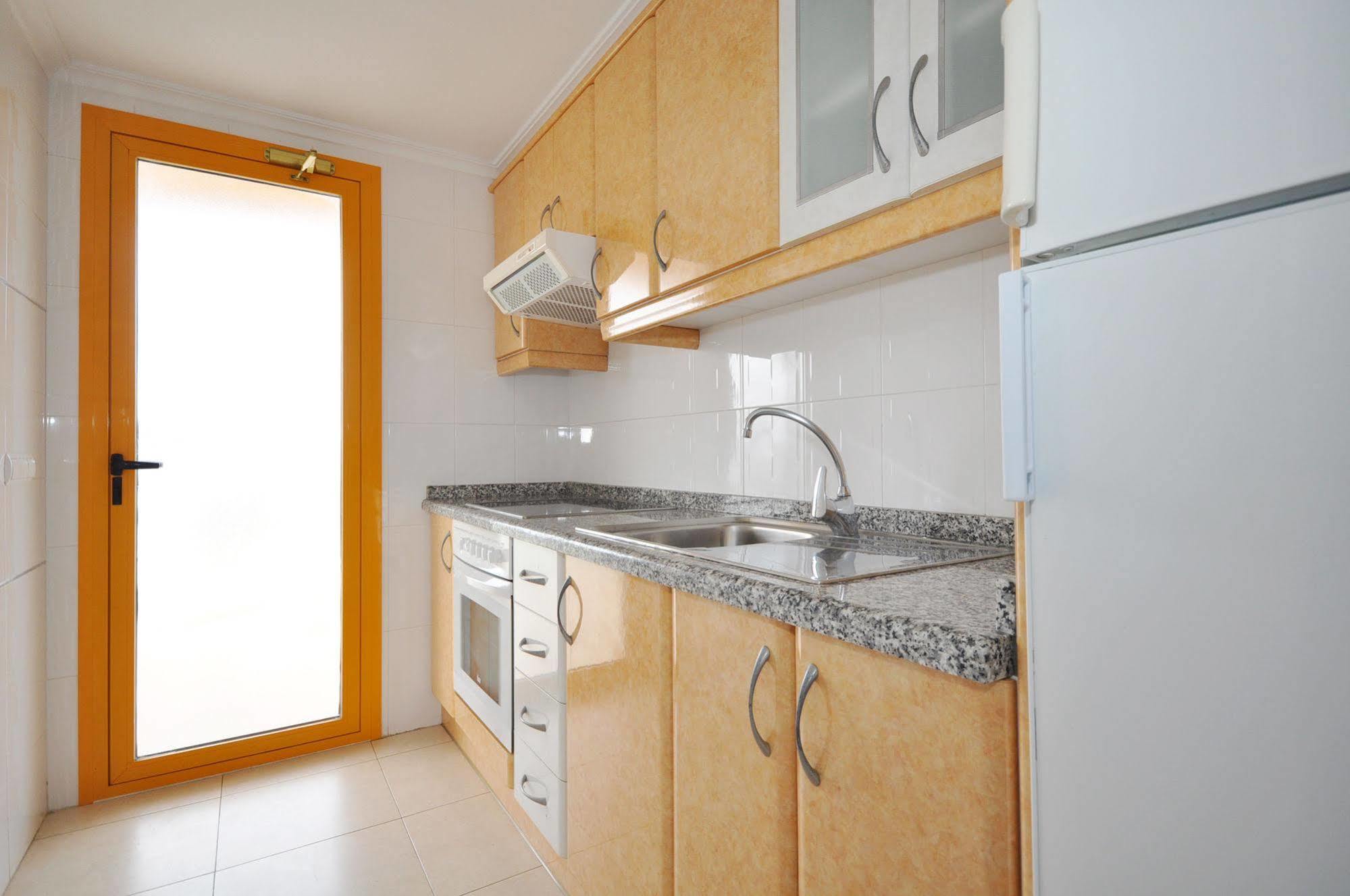 Apartamentos Ambar Beach Unitursa กัลเป ภายนอก รูปภาพ