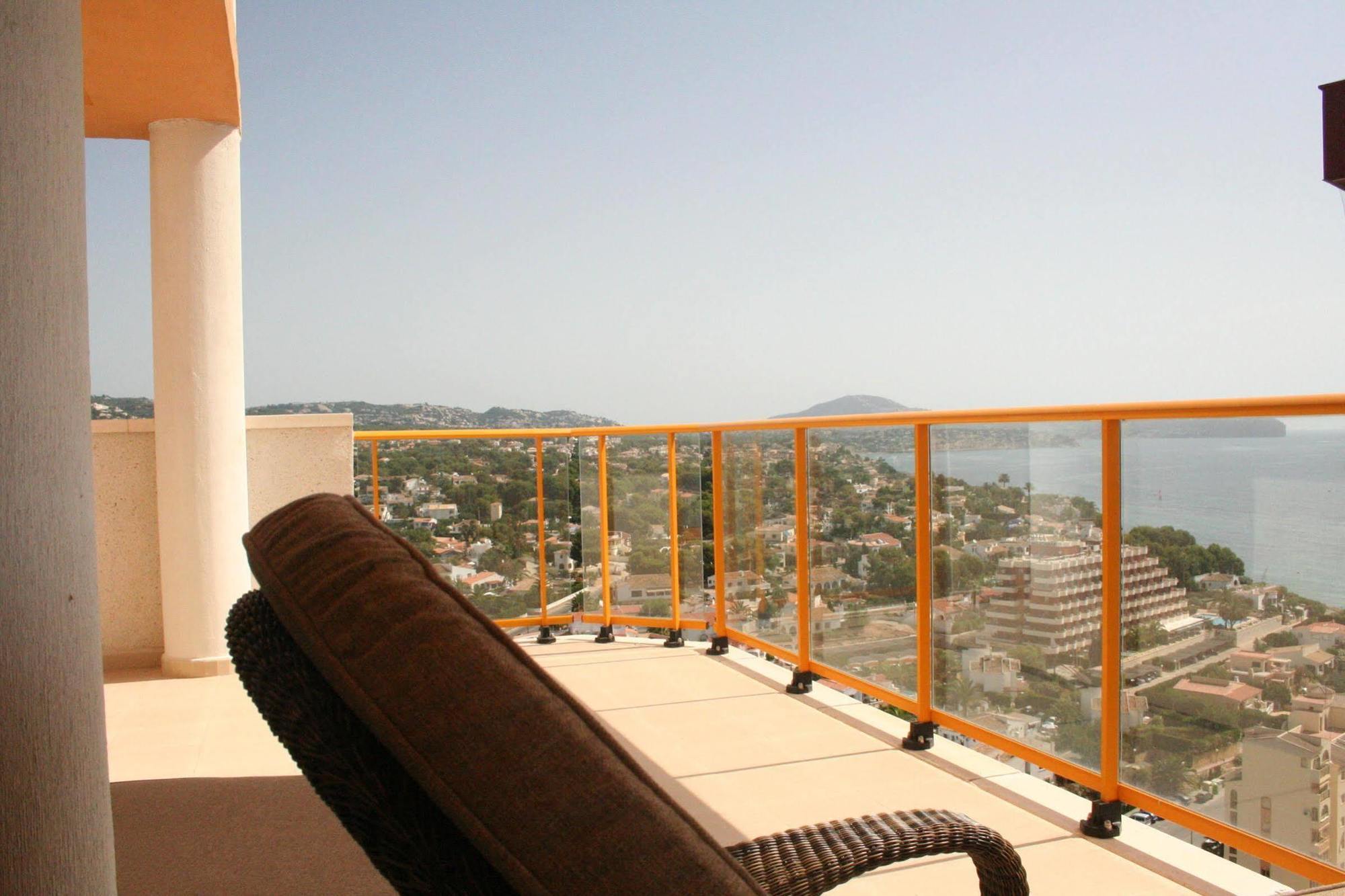 Apartamentos Ambar Beach Unitursa กัลเป ภายนอก รูปภาพ