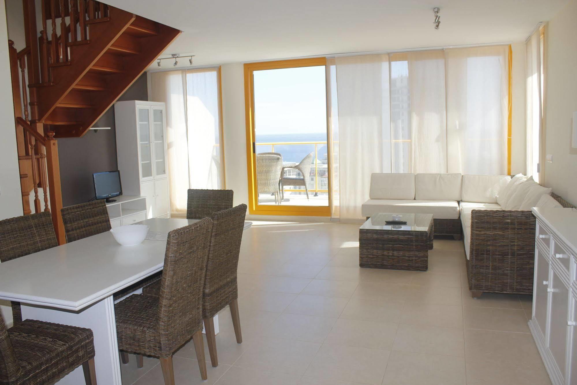 Apartamentos Ambar Beach Unitursa กัลเป ภายนอก รูปภาพ